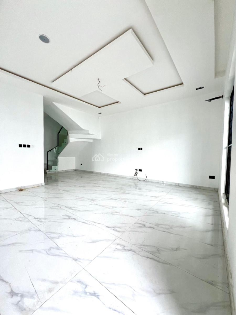 4 Bedroom Semi-detached Duplex with Bq, Lekki, Lagos, Semi-detached Duplex for Sale