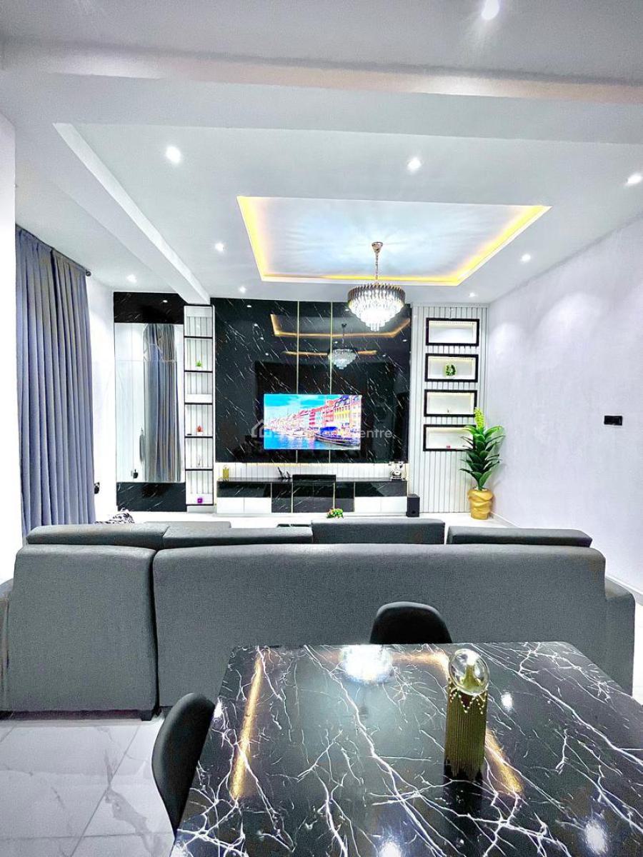 Well Finished 2 Bedroom Apartment, Lekki Phase 1, Lekki, Lagos, Flat / Apartment for Sale