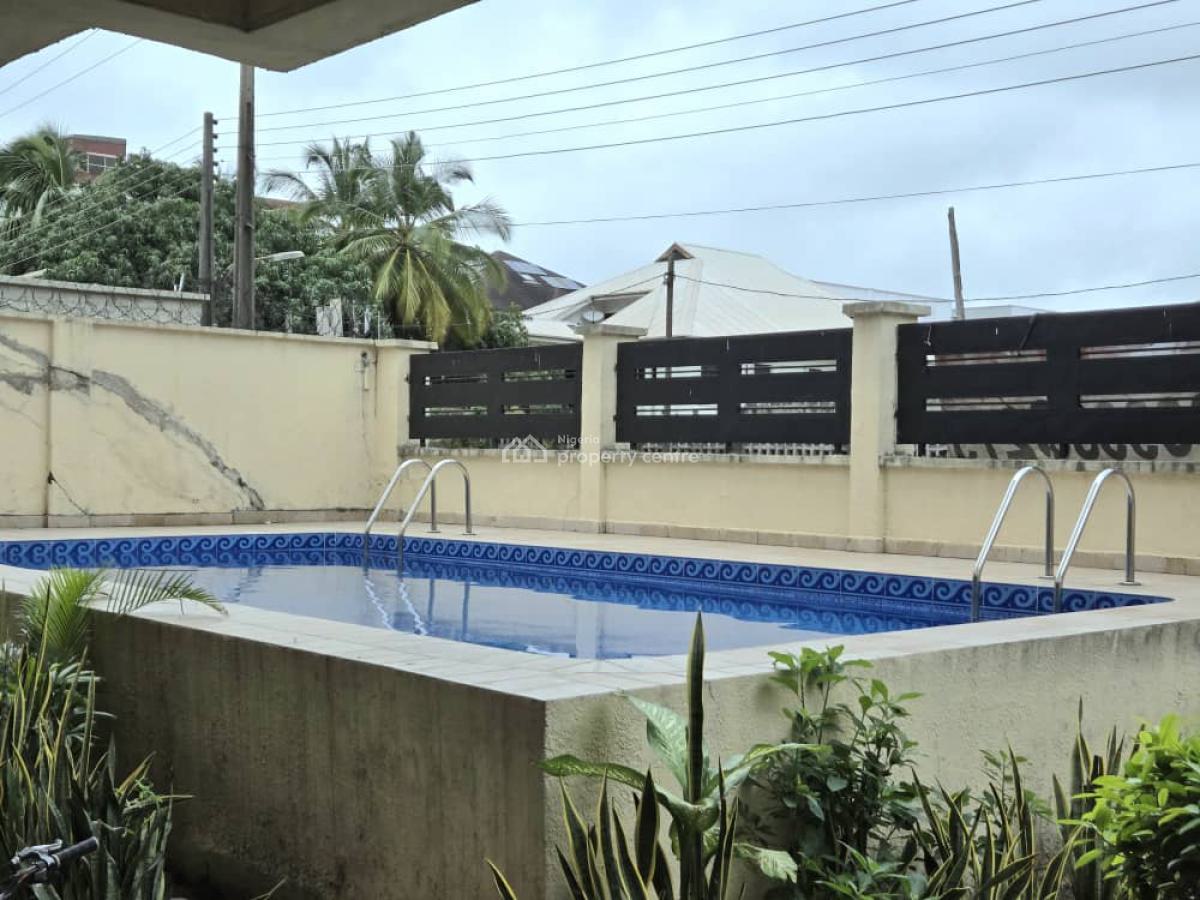 Well-maintained 3-bedroom Apartment with Pool, Parkview, Ikoyi, Lagos, Flat / Apartment for Rent