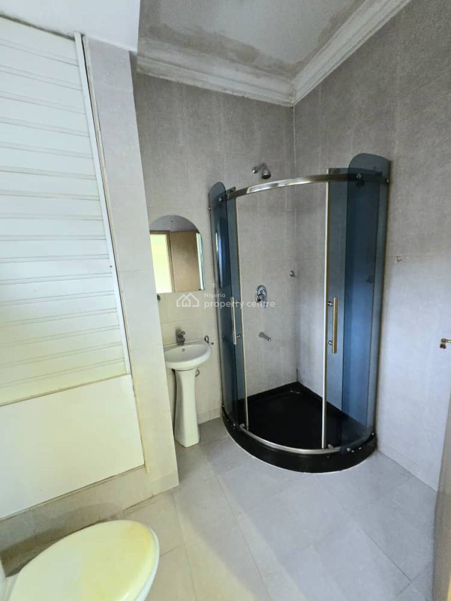 Well-maintained 3-bedroom Apartment with Pool, Parkview, Ikoyi, Lagos, Flat / Apartment for Rent