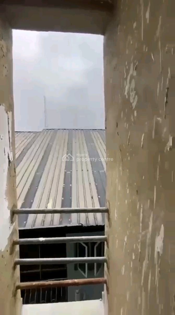a Sizeable and Standard Units of Miniflat, Upstairs and Downstairs, Abule Ijesha, Yaba, Lagos, Mini Flat (room and Parlour) for Rent