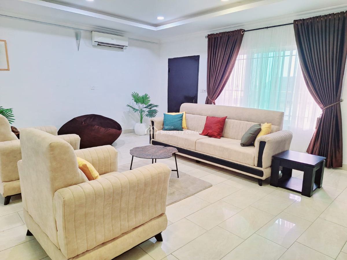 18 Rooms Hotel, Alausa, Ikeja, Lagos, Hostel for Sale