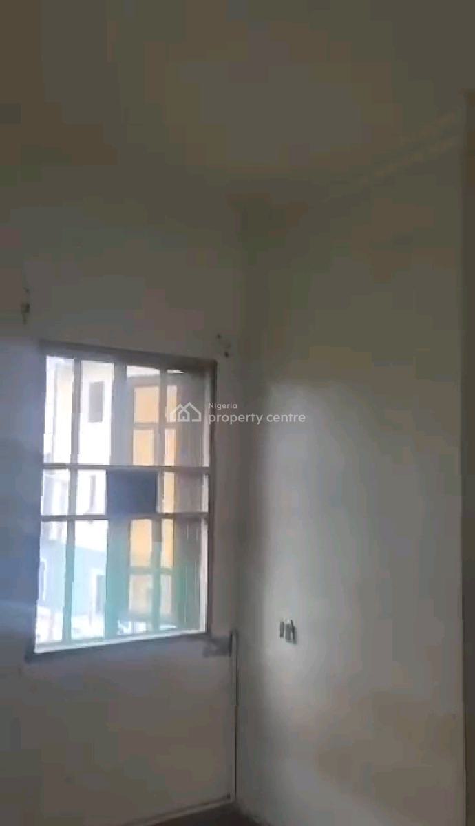Decent 3 Bedroom Duplex All Rooms Ensuite N Guest Toilet All Tiled Wit, Off Pedro Road, Gbagada, Lagos, Flat / Apartment for Rent