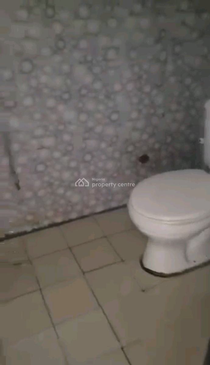 Decent 3 Bedroom Duplex All Rooms Ensuite N Guest Toilet All Tiled Wit, Off Pedro Road, Gbagada, Lagos, Flat / Apartment for Rent