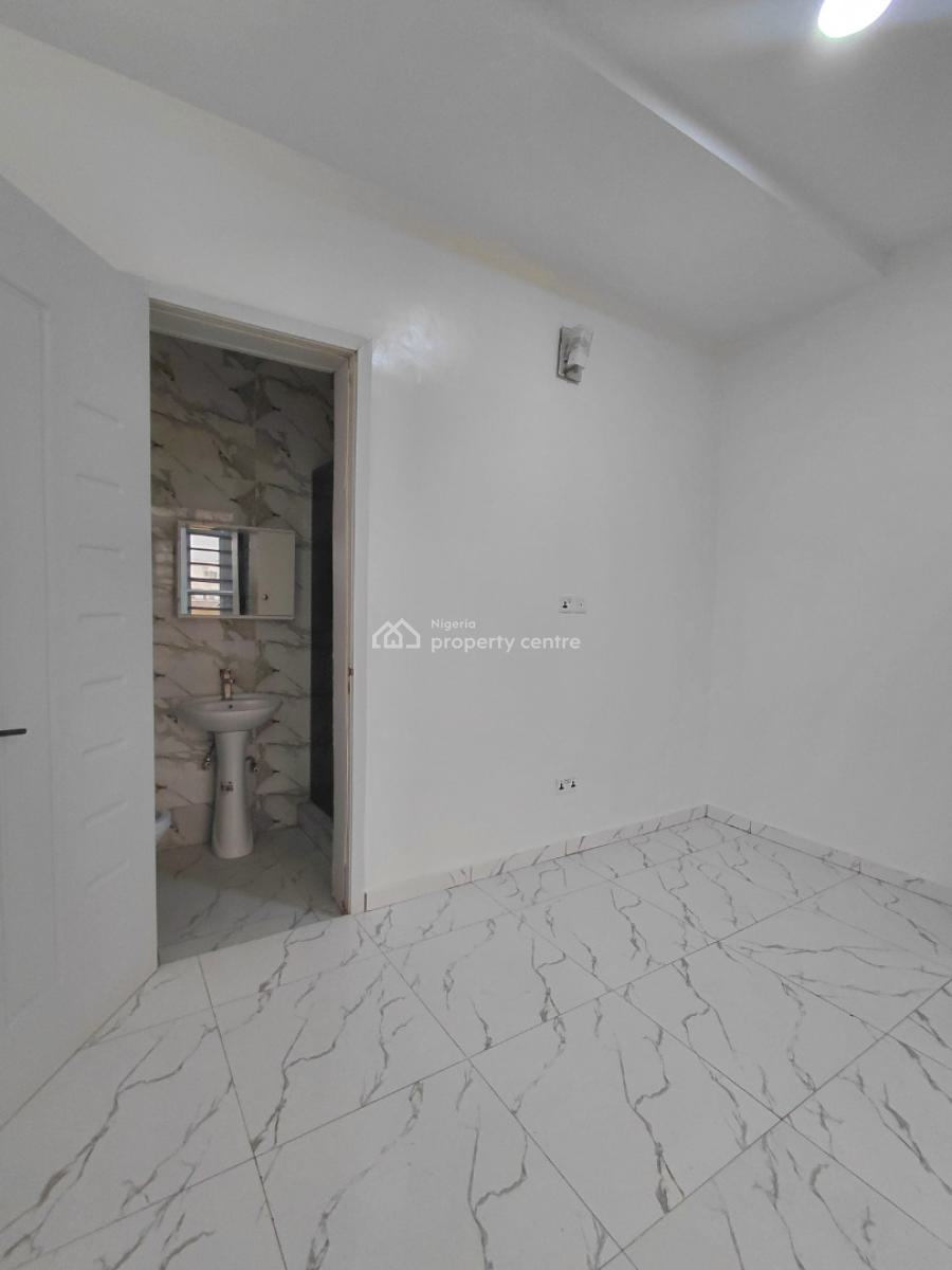 Neat and Spacious 4 Bedroom Terrace Duplex, Chevron, Lekki, Lagos, Terraced Duplex for Rent