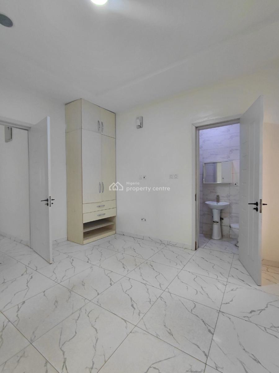 Neat and Spacious 4 Bedroom Terrace Duplex, Chevron, Lekki, Lagos, Terraced Duplex for Rent