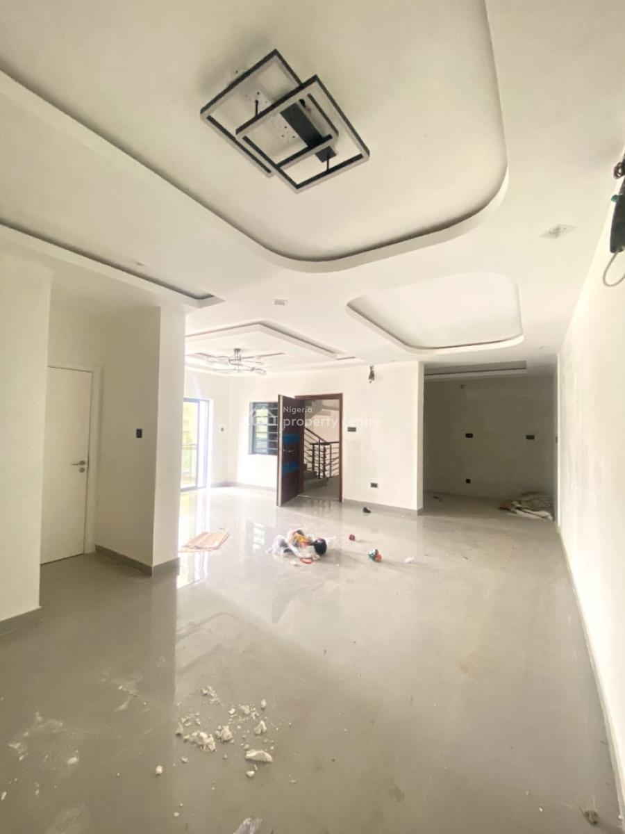 Two Bedroom Apartment in a Secured Estate, Lekki Phase 1, Lekki, Lagos, Flat / Apartment for Sale