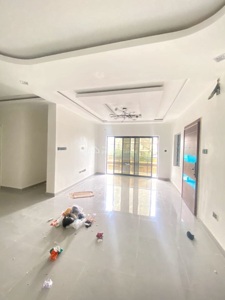Two Bedroom Apartment in a Secured Estate, Lekki Phase 1, Lekki, Lagos, Flat / Apartment for Sale