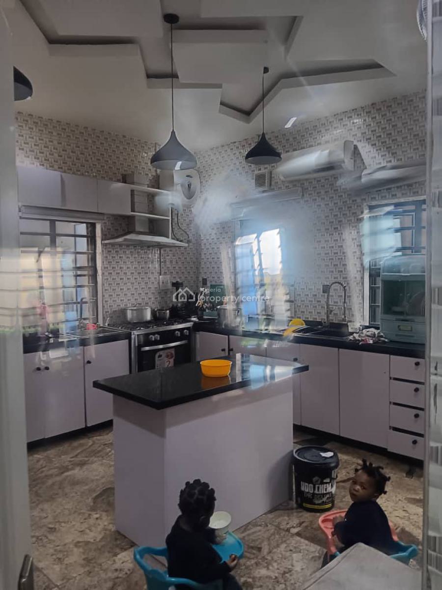 Nicely Furnished 5 Bedroom Detached Duplex, Off Airport Road, Lugbe District, Abuja, Detached Duplex for Sale