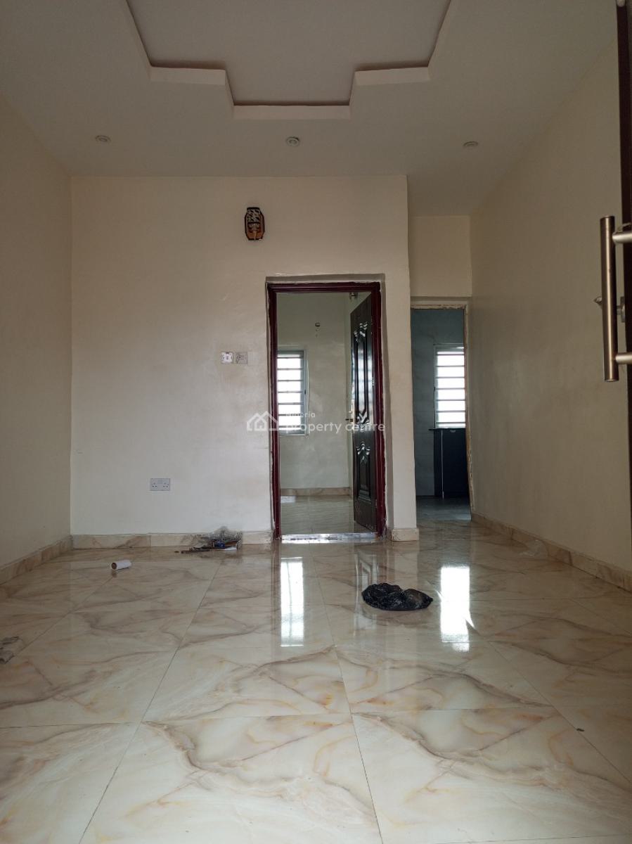 Mini Flat, Majeik, Lekki Expressway, Lekki, Lagos, Mini Flat (room and Parlour) for Rent