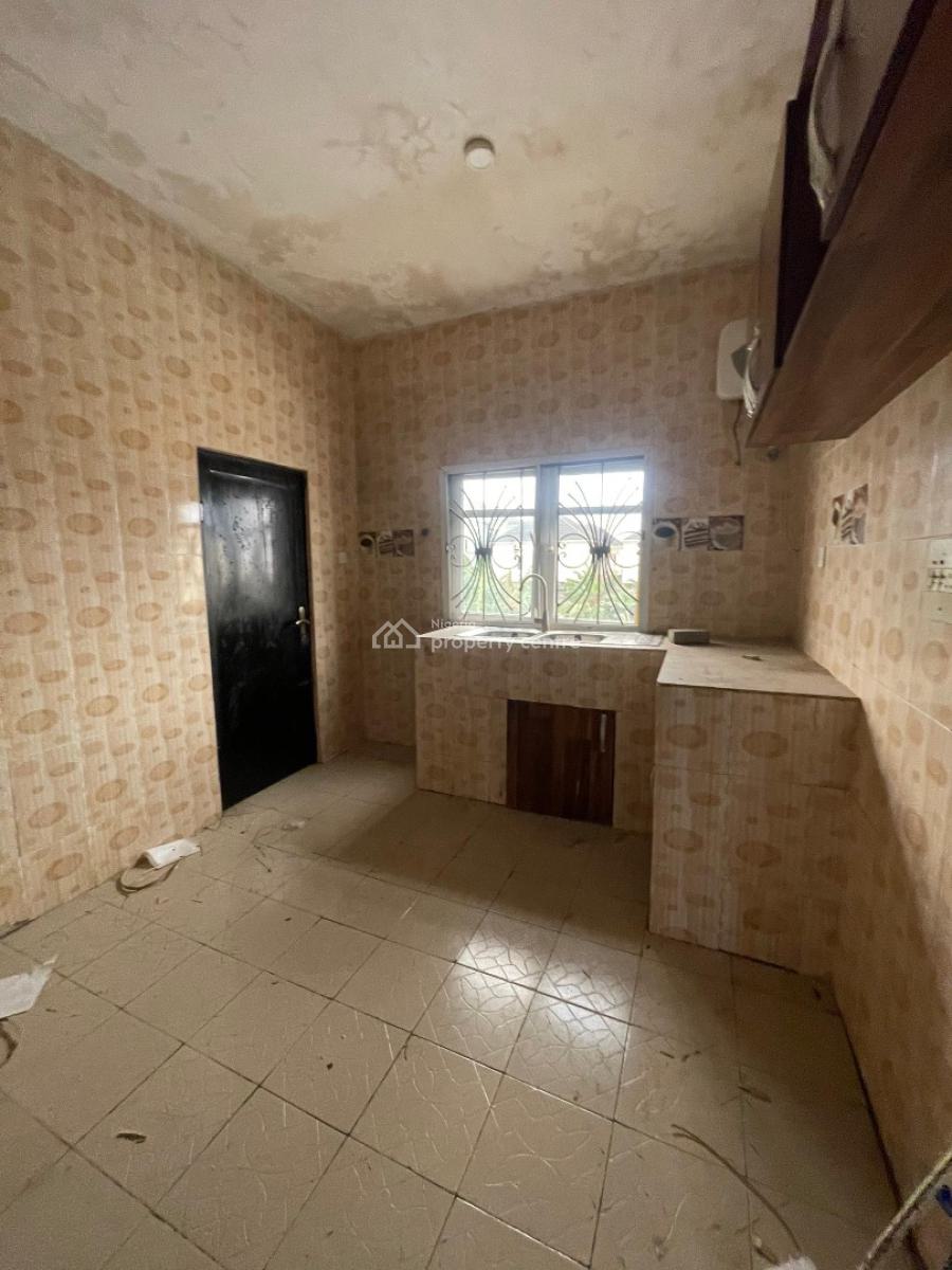 Nicely Built 3 Bedroom Apartment, Ajah, Lagos, Flat / Apartment for Rent