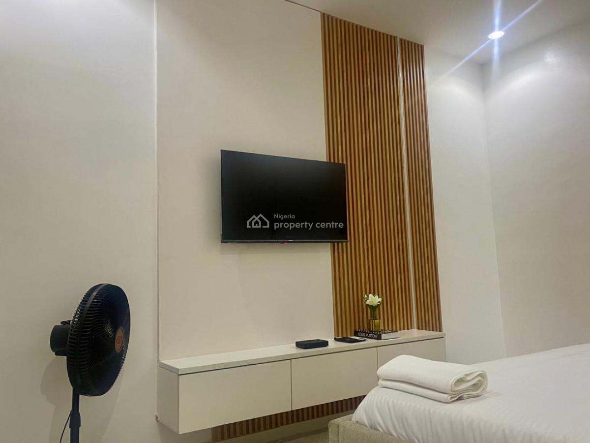 Our Luxurious 3 Bedroom with a Pool and Gym in a Serene Estate, Lekki Phase 1, Lekki, Lagos, Flat / Apartment Short Let