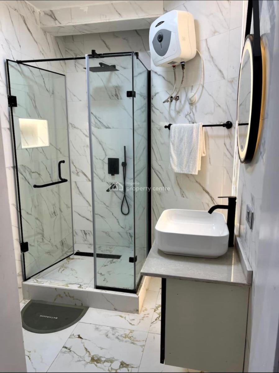 Exquisitely Furnished 1 Bedroom Apartment, Lekki Phase 1, Lekki, Lagos, Flat / Apartment Short Let