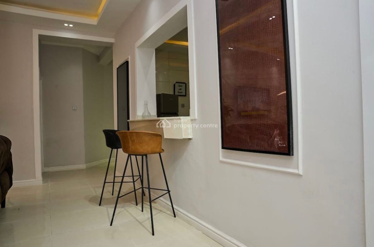 Exquisitely Furnished 1 Bedroom Apartment, Lekki Phase 1, Lekki, Lagos, Flat / Apartment Short Let