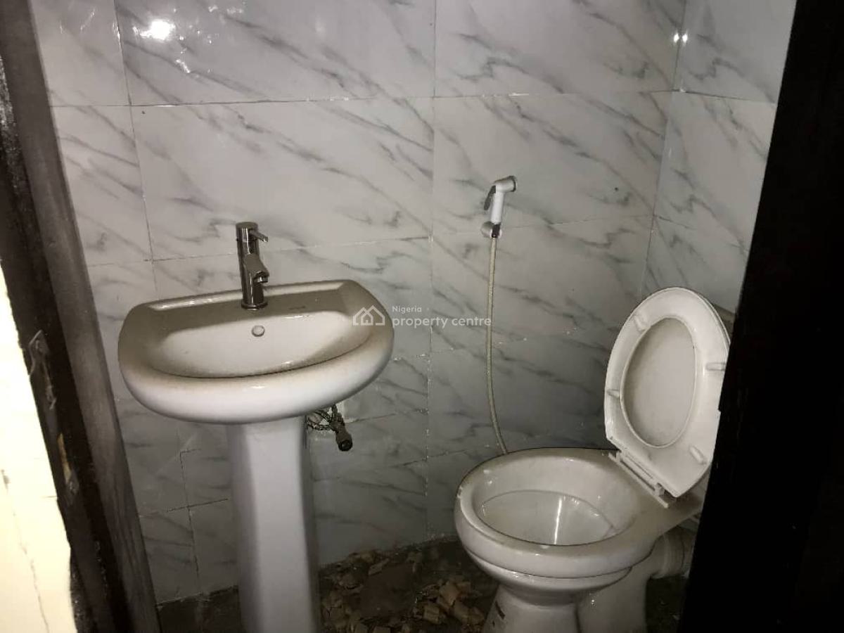 Beautifully Crafted 3 Bedroom Flat, Gra, Ogudu, Lagos, Flat / Apartment for Rent