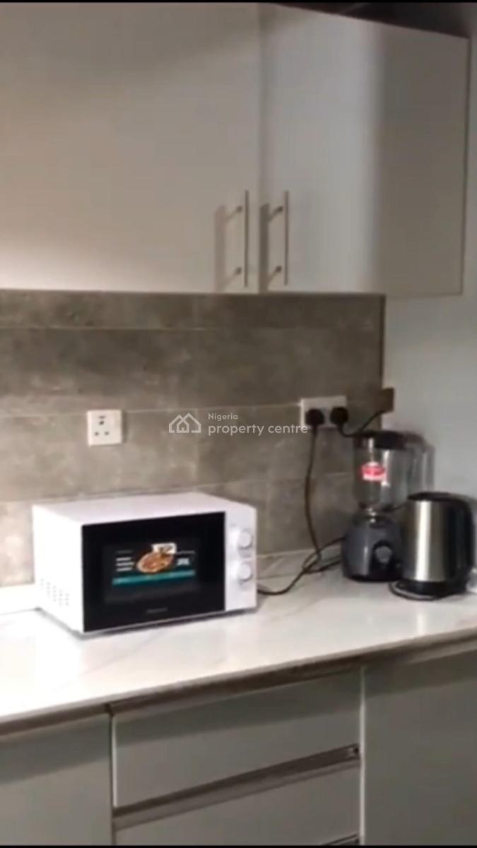 3 Bedroom Fully Furnished Apartment, Western Avenue, Surulere, Lagos, Detached Bungalow Short Let