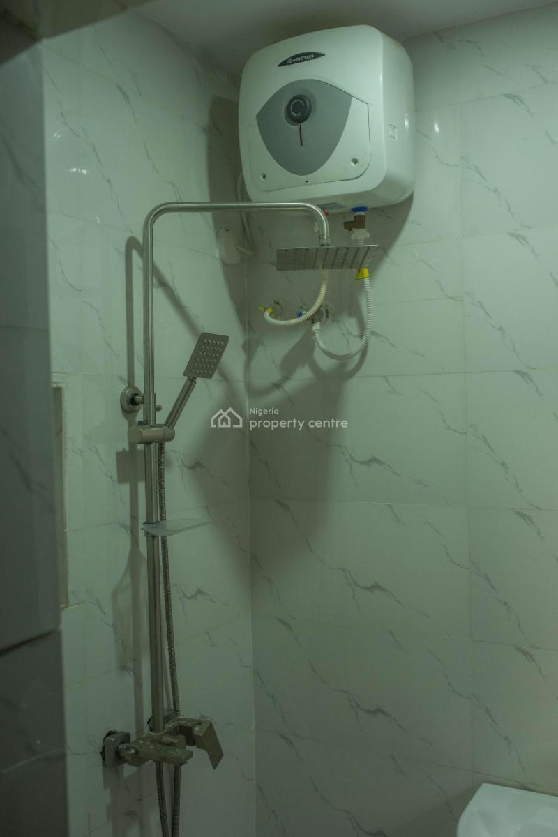 3 Bedroom Fully Furnished Apartment, Western Avenue, Surulere, Lagos, Detached Bungalow Short Let