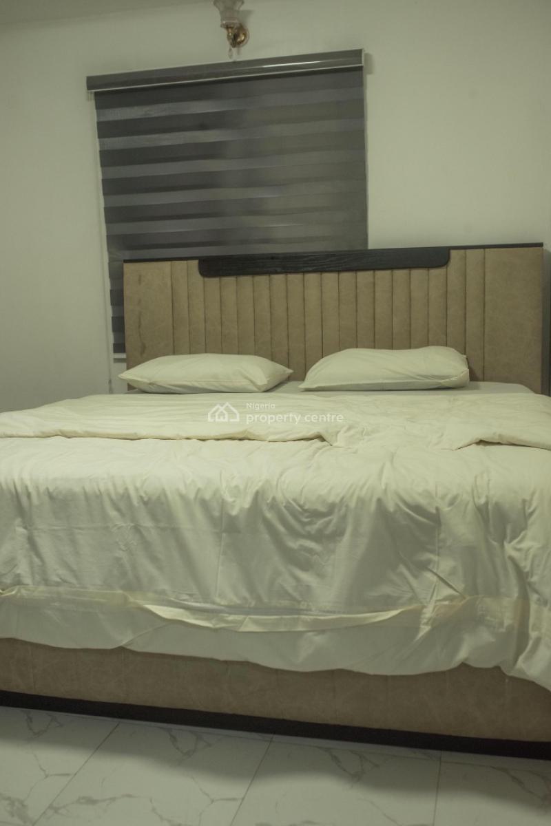3 Bedroom Fully Furnished Apartment, Western Avenue, Surulere, Lagos, Detached Bungalow Short Let