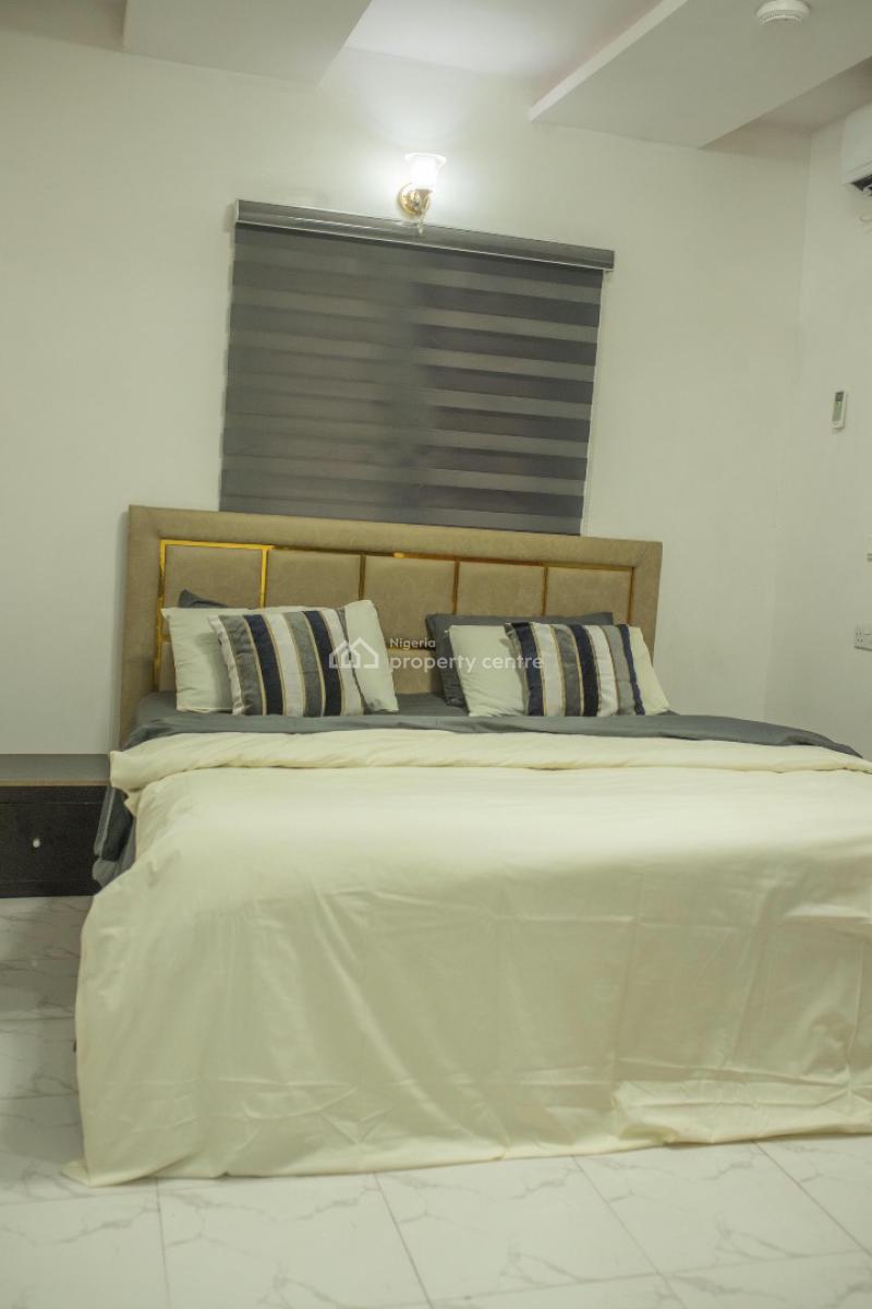 3 Bedroom Fully Furnished Apartment, Western Avenue, Surulere, Lagos, Detached Bungalow Short Let