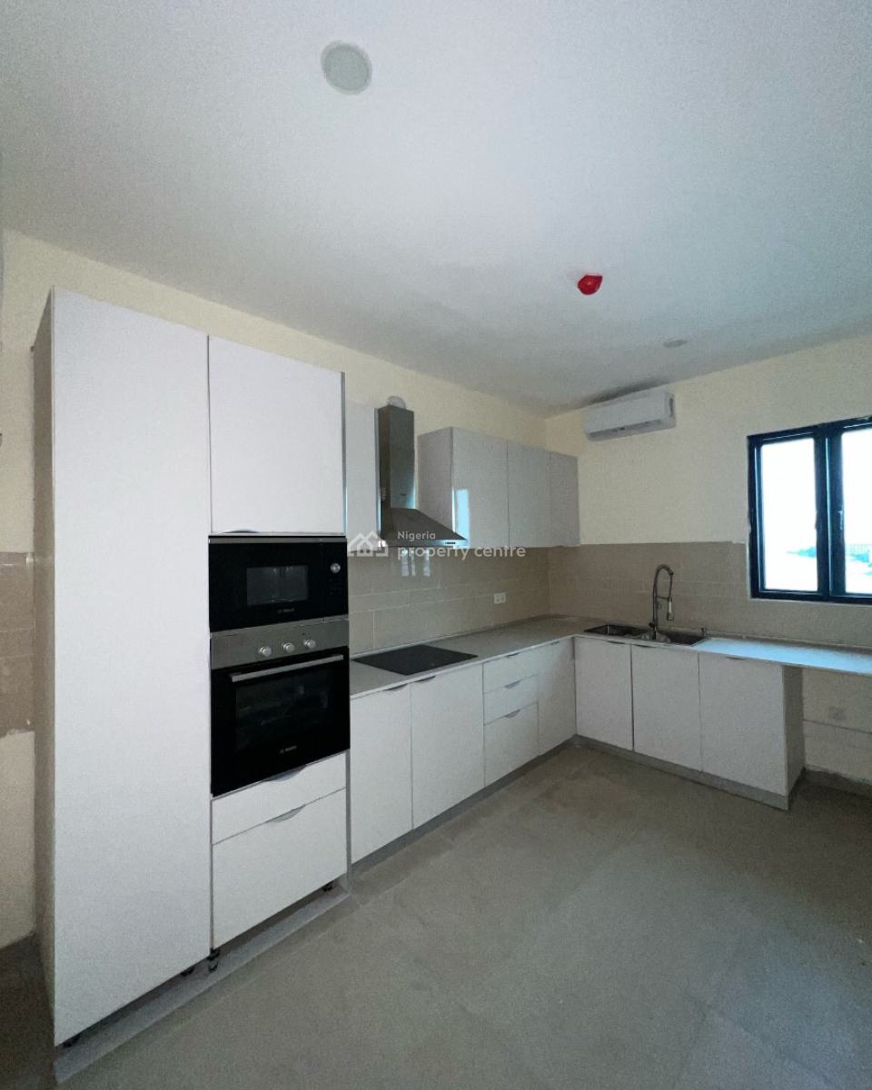 Lovely 3 Bedroom Maisonette with Bq, Lekki Phase 1, Lekki, Lagos, Detached Duplex for Rent