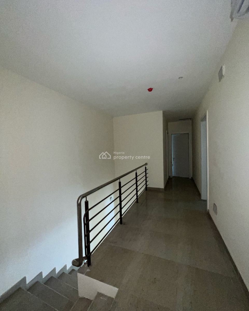 Lovely 3 Bedroom Maisonette with Bq, Lekki Phase 1, Lekki, Lagos, Detached Duplex for Rent