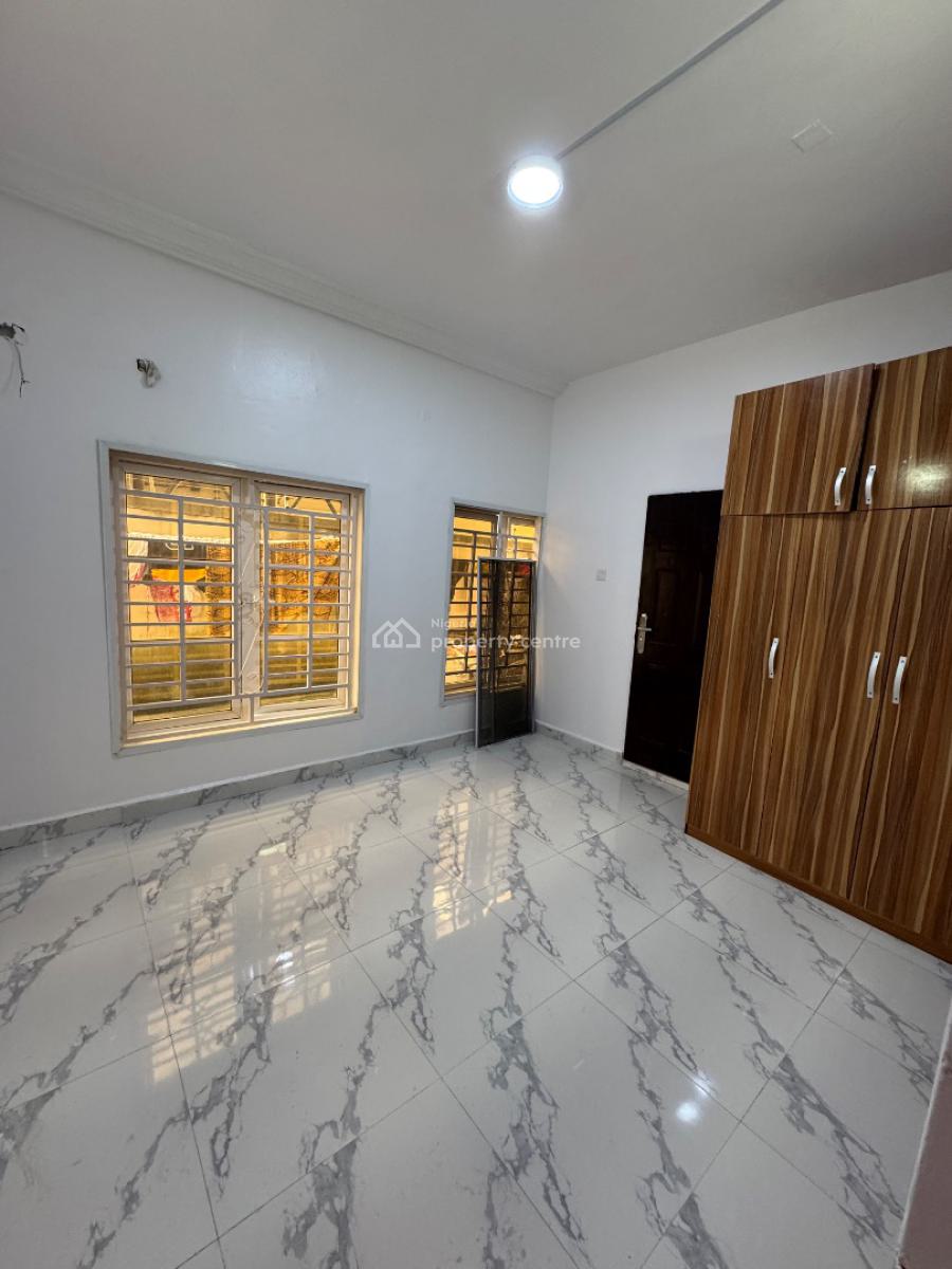2 Bedroom Flat, Off Admiralty Way, Lekki Phase 1, Lekki, Lagos, Flat / Apartment for Rent