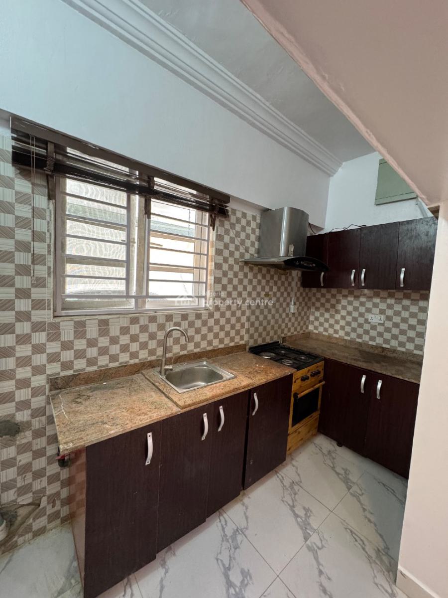 2 Bedroom Flat, Off Admiralty Way, Lekki Phase 1, Lekki, Lagos, Flat / Apartment for Rent