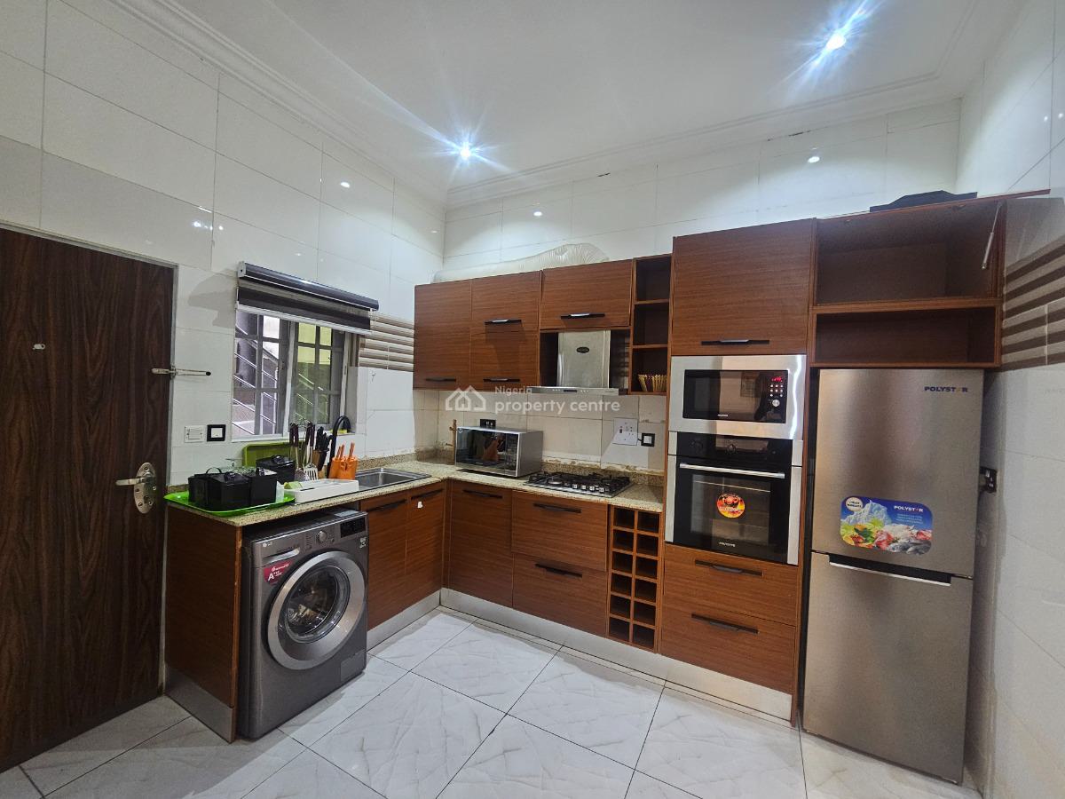 Fully Furnished 2bedroom Flat, Ibile Street, Off Abisogun, Palace Road, Oniru, Oniru, Victoria Island (vi), Lagos, Detached Bungalow for Rent