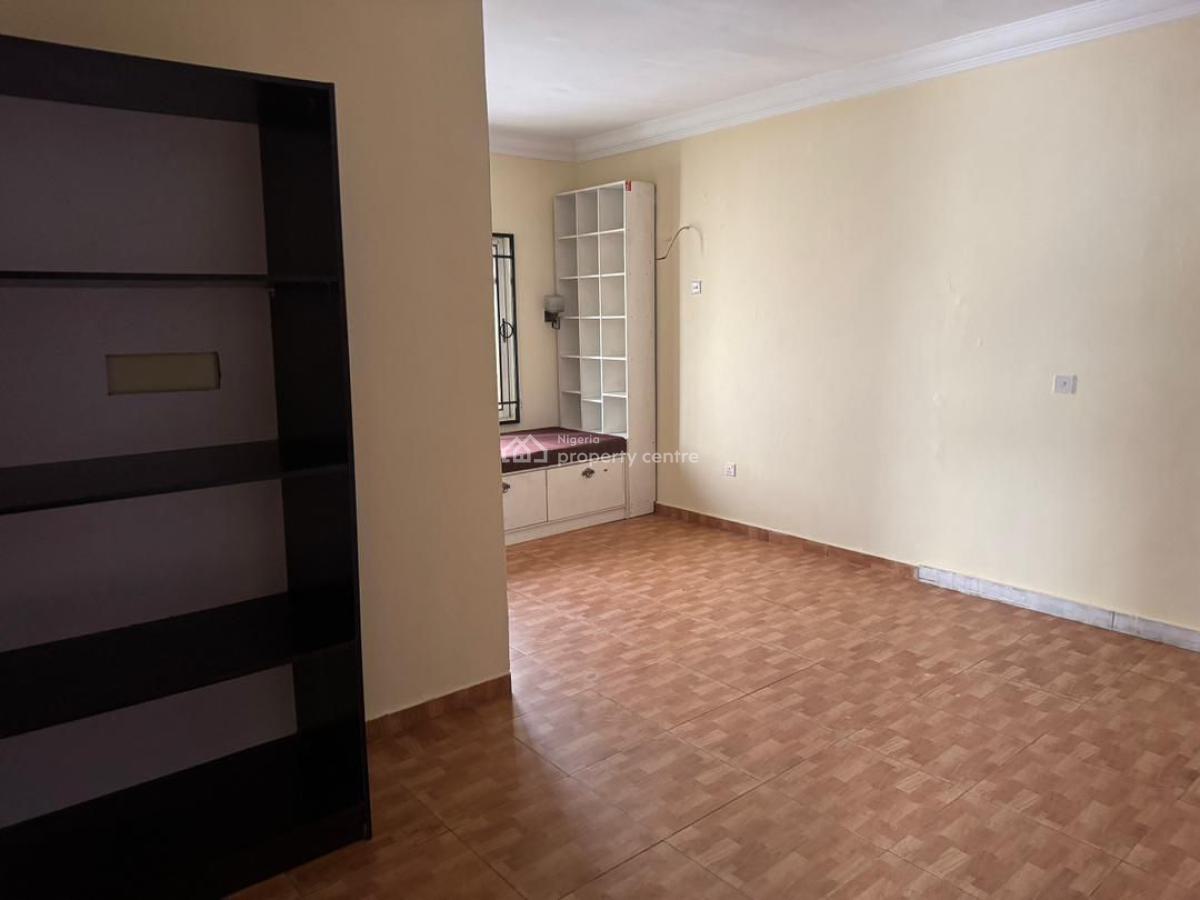Well Maintained 4 Bedroom Semi Detached, Chevron, Lekki, Lagos, Semi-detached Duplex for Sale