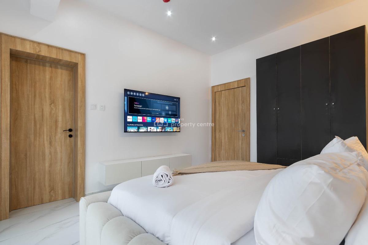 Luxury 2 Bedroom with Ps5 & Snooker, Lekki Phase 1, Lekki, Lagos, Flat / Apartment Short Let