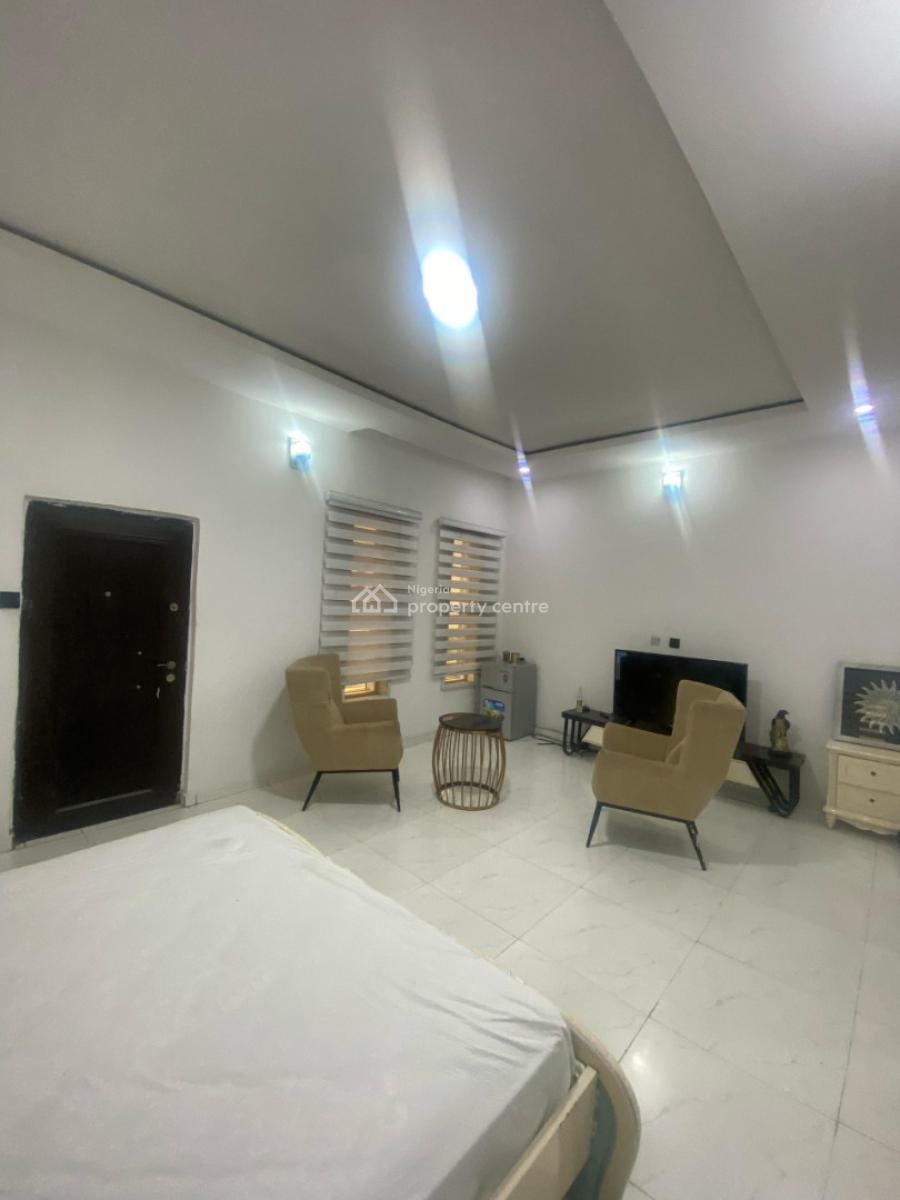 Well Maintained 4 Bedroom Semi-detached, Chervon, Lekki, Lagos, Semi-detached Duplex for Sale