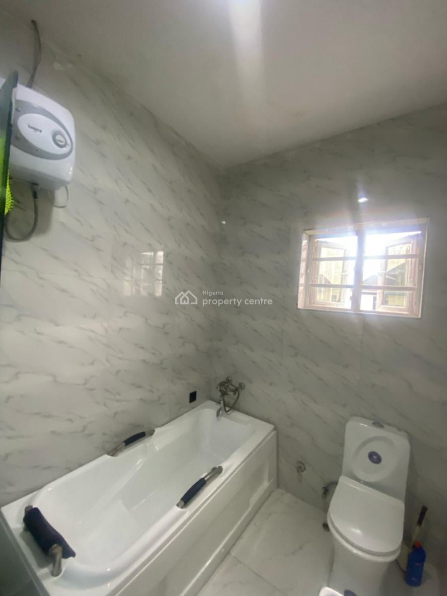 Well Maintained 4 Bedroom Semi-detached, Chervon, Lekki, Lagos, Semi-detached Duplex for Sale
