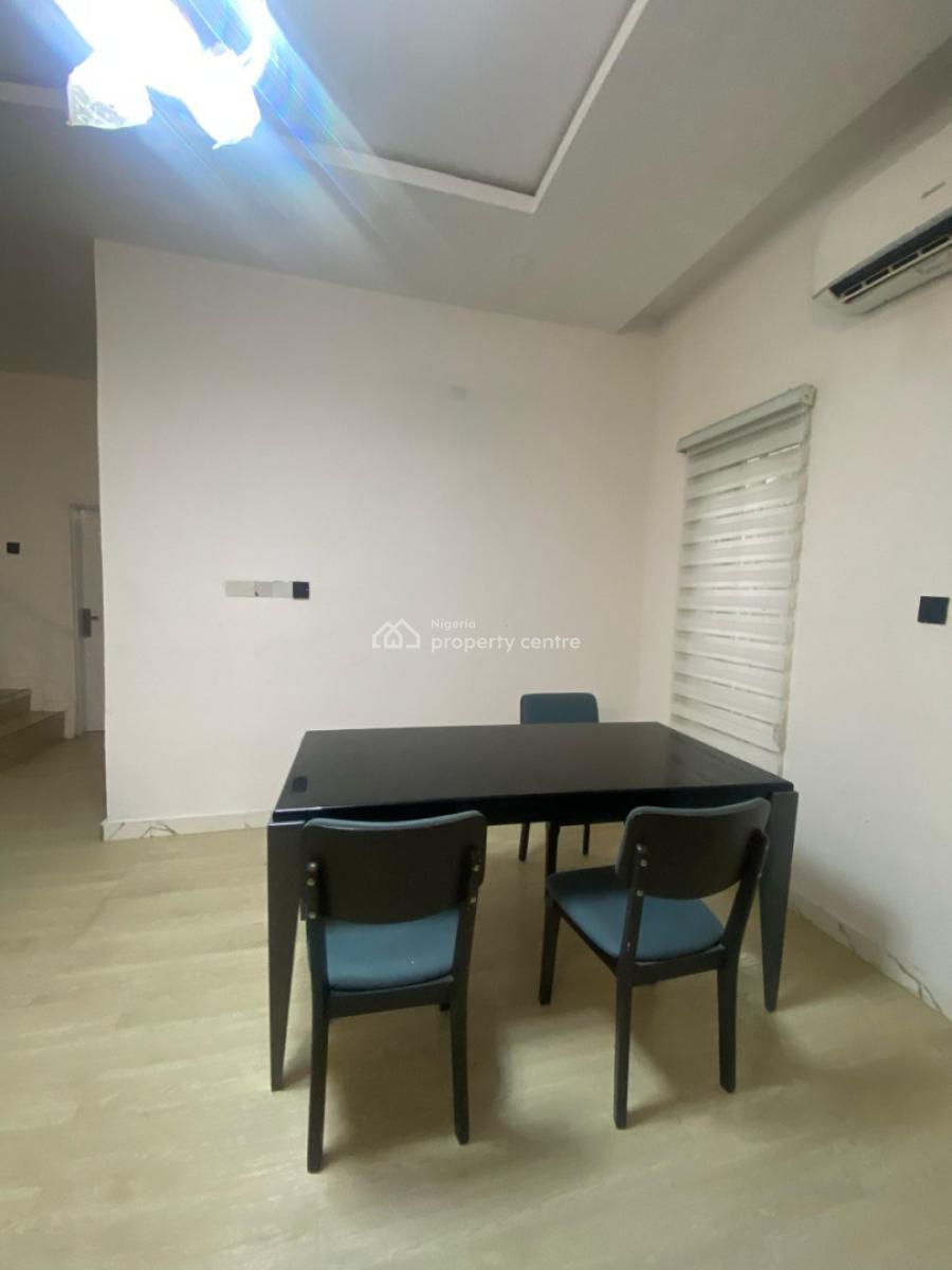 Well Maintained 4 Bedroom Semi-detached, Chervon, Lekki, Lagos, Semi-detached Duplex for Sale