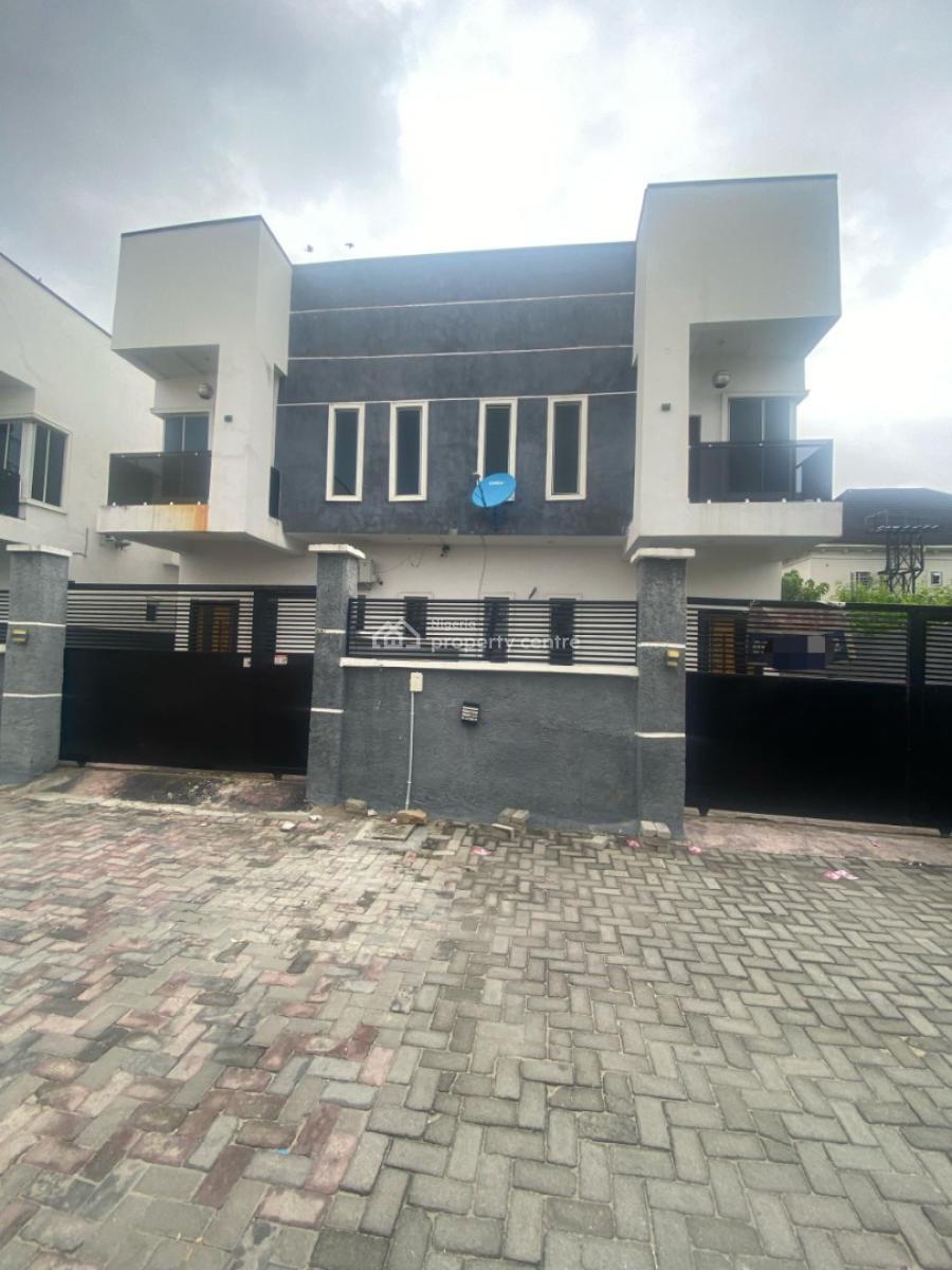 Well Maintained 4 Bedroom Semi-detached, Chervon, Lekki, Lagos, Semi-detached Duplex for Sale