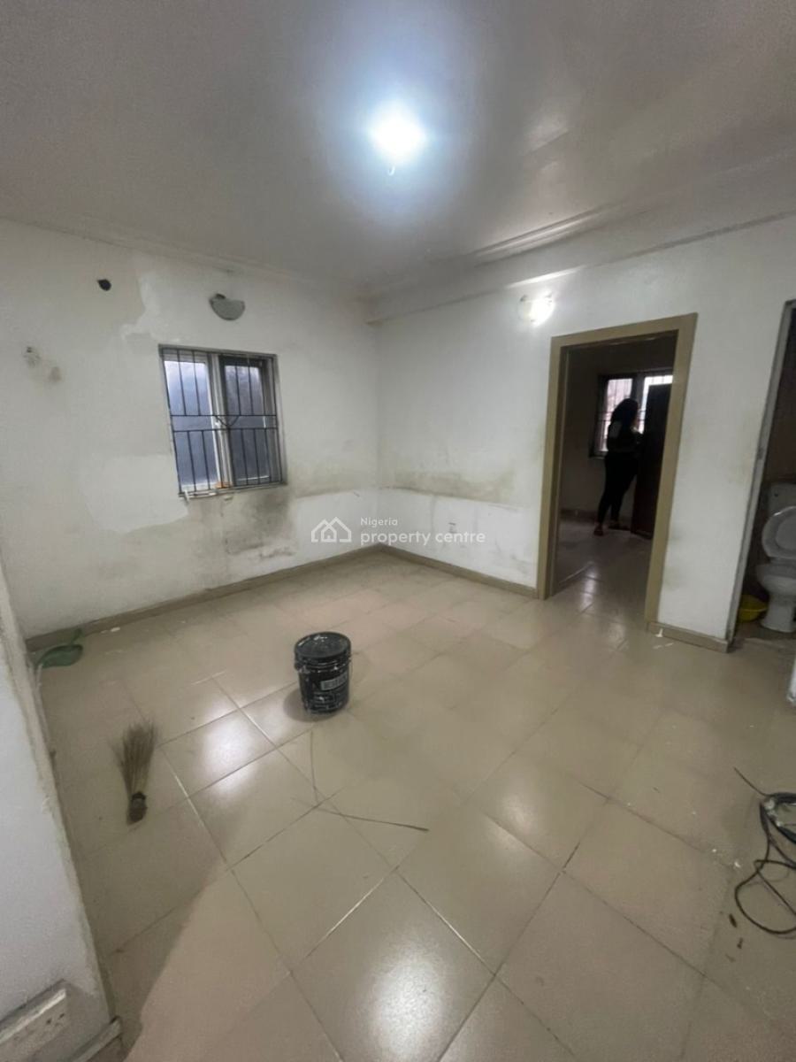 a Relatively New, Decent and Standard Miniflat, Upstairs with 2toilets, Palmgrove, Shomolu, Lagos, Mini Flat (room and Parlour) for Rent