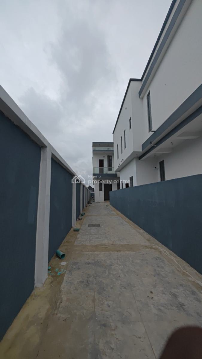 Exquisite 4-bedroom Semi-detached House with Bq in Richland Estate., Richland Estate, Ibeju Lekki, Lagos, House for Sale