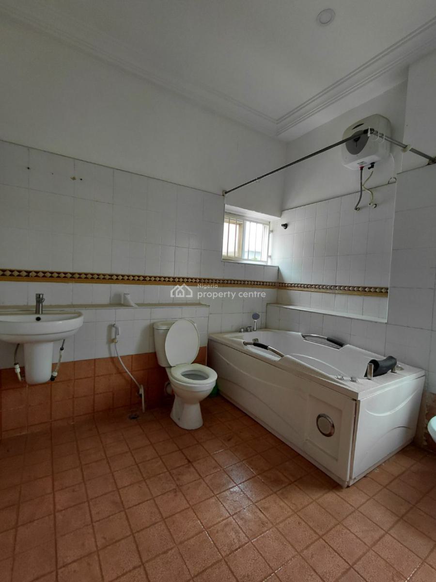 4 Bedroom Semi-detached Duplex with Bq, Lekki Phase 1, Lekki, Lagos, Semi-detached Duplex for Rent