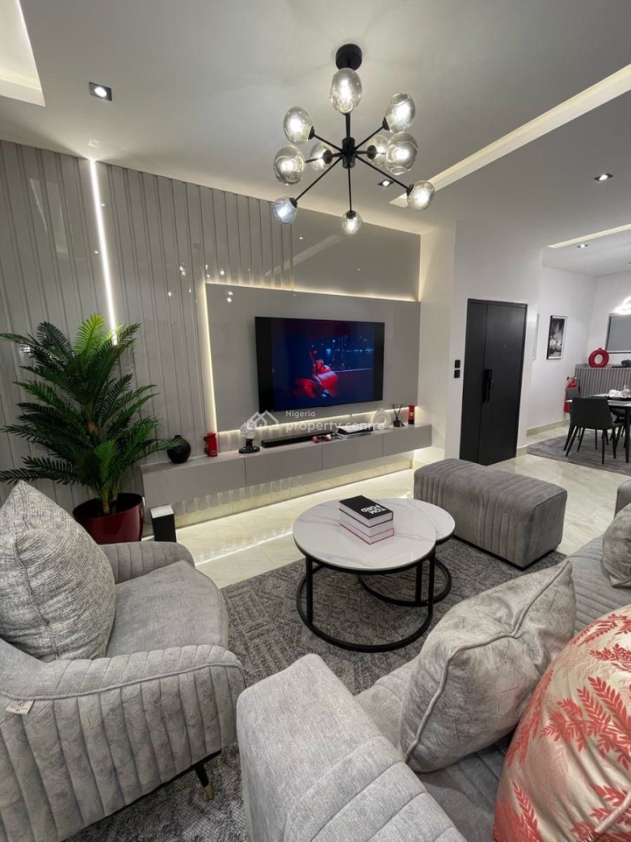 Luxury 2 Bedrooms with Ps5 and Outdoor Games, Ikeja, Lagos, Flat / Apartment Short Let