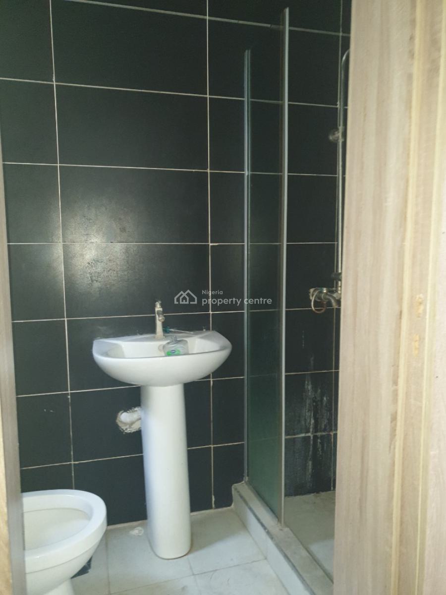 Spacious 2bedroom Flat, Agungi Estate Dominos Pizza Agungi, Lekki, Lagos, Flat / Apartment for Rent