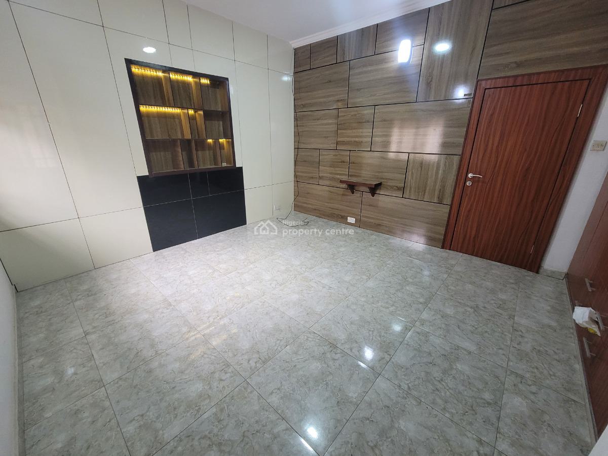 Well-maintained 4-bedroom Semi-detached House with Bq, Lekki Phase 1, Lekki, Lagos, Semi-detached Duplex for Rent