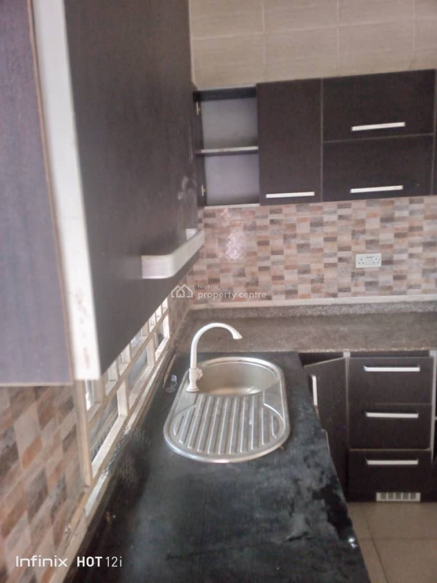 Standard 2bedroom Apartments, Royal Palm Estate Badore, Badore, Ajah, Lagos, Flat / Apartment for Rent