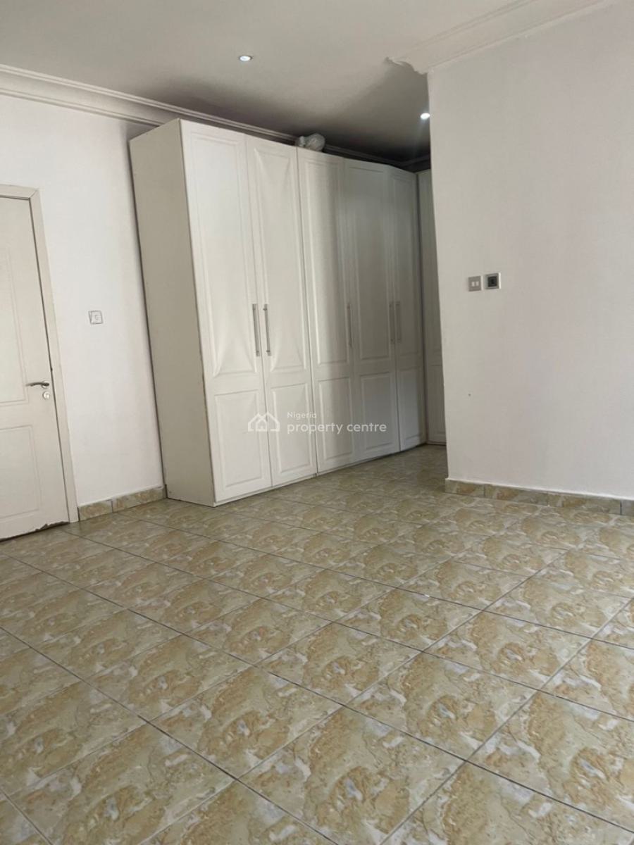 Sharp Masters Bedroom Available with Swimming Pool, Orchid Road, Lekki, Lagos, Self Contain (single Rooms) for Rent