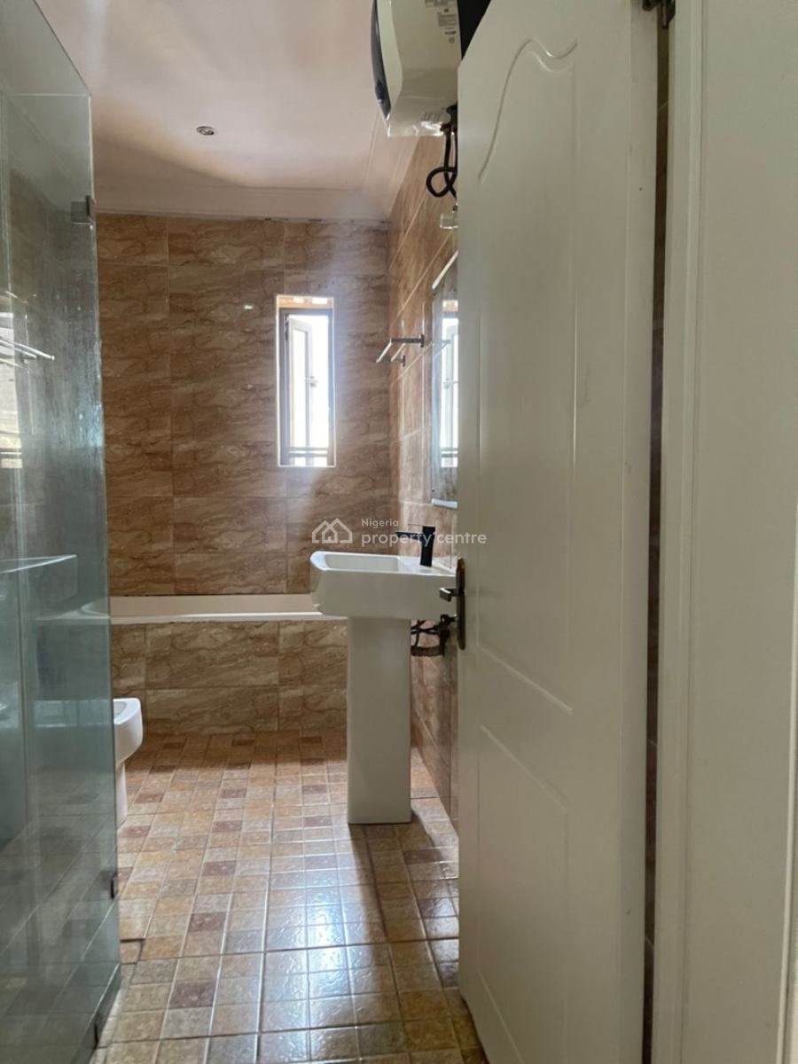 Sharp Masters Bedroom Available with Swimming Pool, Orchid Road, Lekki, Lagos, Self Contain (single Rooms) for Rent