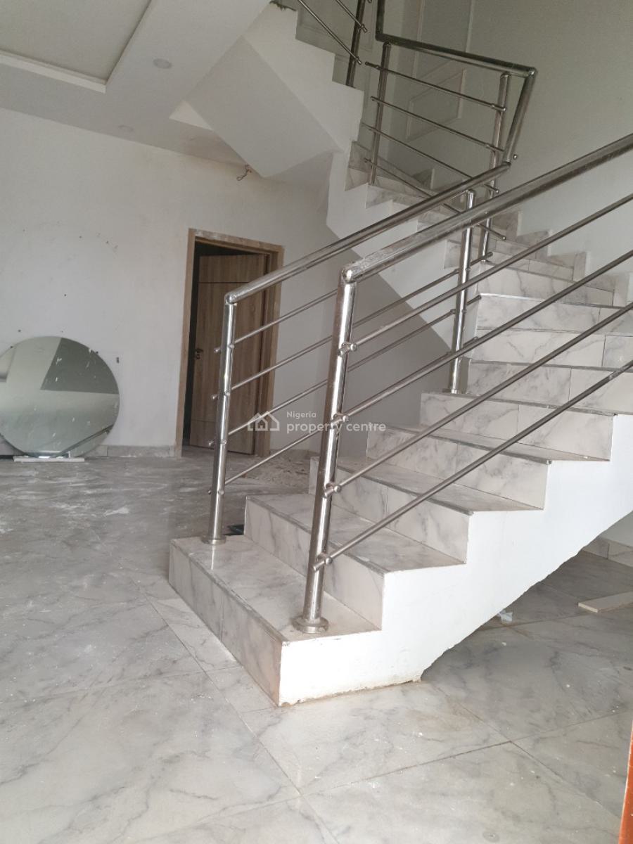 Spacious an Newly Renovated 3bedroom Maisonette, Ologolo, Lekki, Lagos, Flat / Apartment for Rent