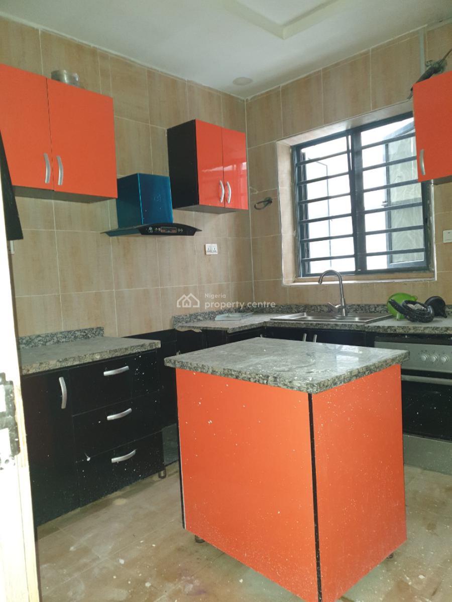 Spacious an Newly Renovated 3bedroom Maisonette, Ologolo, Lekki, Lagos, Flat / Apartment for Rent
