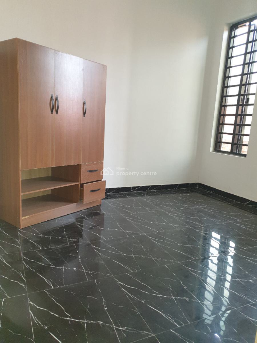 2bedroom Maisonette, Ologolo, Lekki, Lagos, Flat / Apartment for Rent
