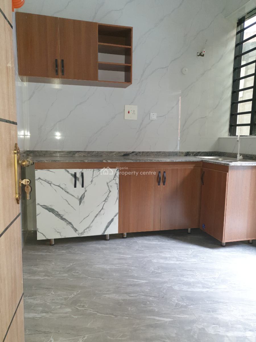 2bedroom Maisonette, Ologolo, Lekki, Lagos, Flat / Apartment for Rent