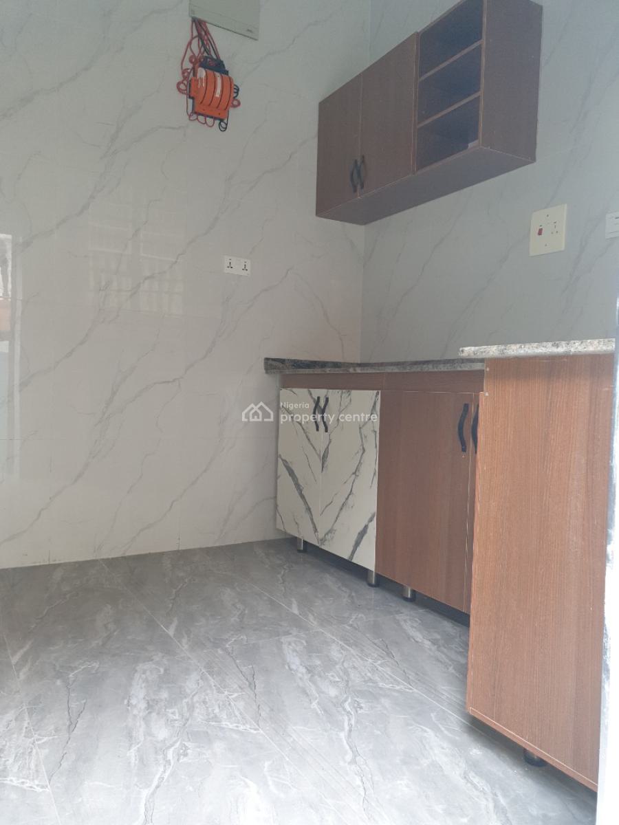 2bedroom Maisonette, Ologolo, Lekki, Lagos, Flat / Apartment for Rent