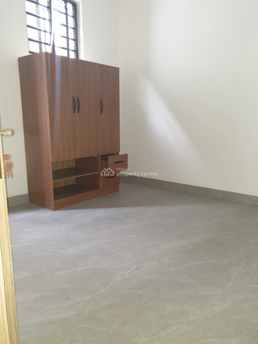 2bedroom Maisonette, Ologolo, Lekki, Lagos, Flat / Apartment for Rent