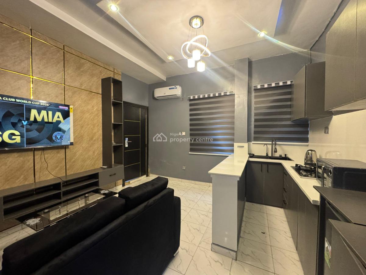 1 Bedroom Apartment, 40 Karimu Street Surulere Lagos, Surulere, Lagos, Mini Flat (room and Parlour) Short Let